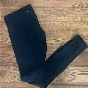 Black lululemon leggings